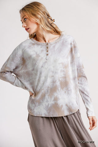 Tie Dye Round Neck Ribbed Button Front Top With Round Hem